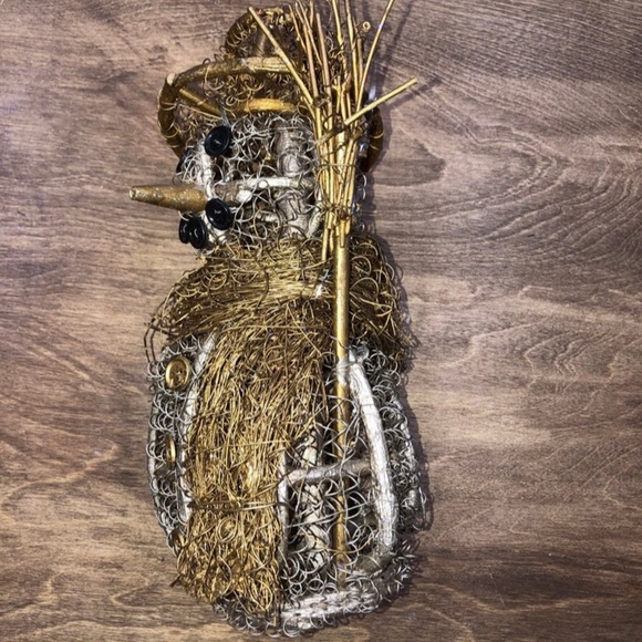 Cute Christmas snowman decor 

Excellent condition - Picture 2 of 5